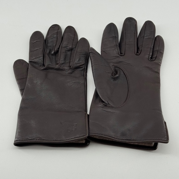 Givenchy Leather Glows - Picture 2 of 6